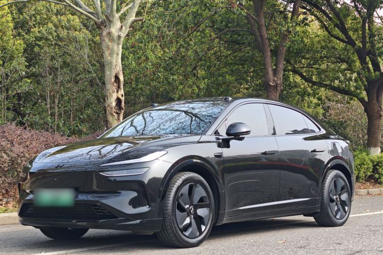 Used ONVO L60 2024 60 kWh Rear-Drive Version