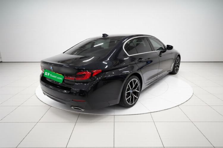 Used BMW 5 Series 2021 530Li Luxury Edition M Sport Package Rear Right 45 Deg