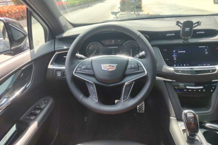 Used Cadillac XT5 2022 2.0T Two-Wheel Drive Luxury Version
