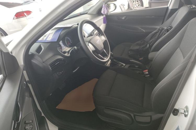 Used Hyundai Celesta 2017 1.6L Automatic Enjoyment Version GLS