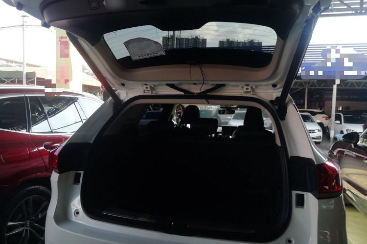 Used Wey VV6 2018 2.0T Four-Wheel Drive Flagship Version China V Standard
