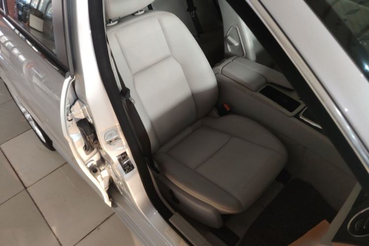 Used Mercedes-Benz C-Class 2013 C 180 Classic Grand Edition
