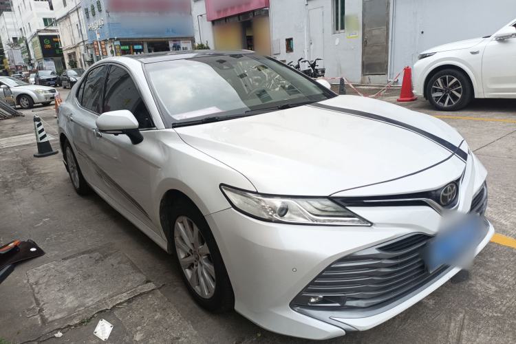 Used Toyota Camry 2018 2.0G Luxury Edition
