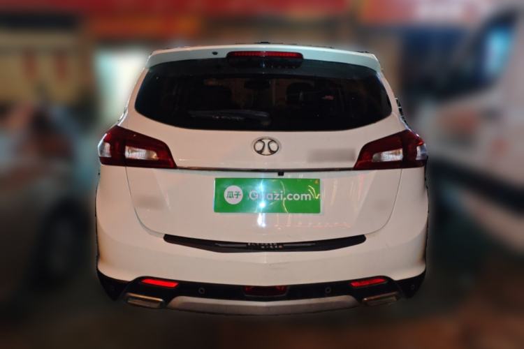 Used BAIC Senova X65 2015 2.0T Automatic Elite Model
