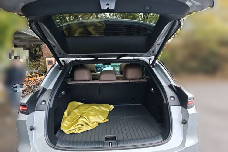 Used Li Auto i6 2025 Model Two-Wheel-Drive Standard Type