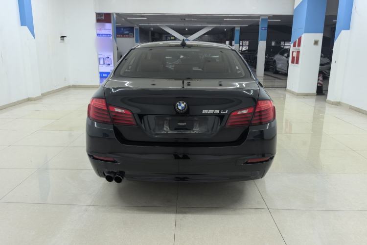 Used BMW 5 Series 2017 525Li Leading Model
