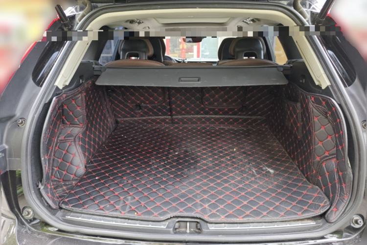 Used Volvo XC60 2018 T5 4x4 Zhiya Luxury Edition Trunk