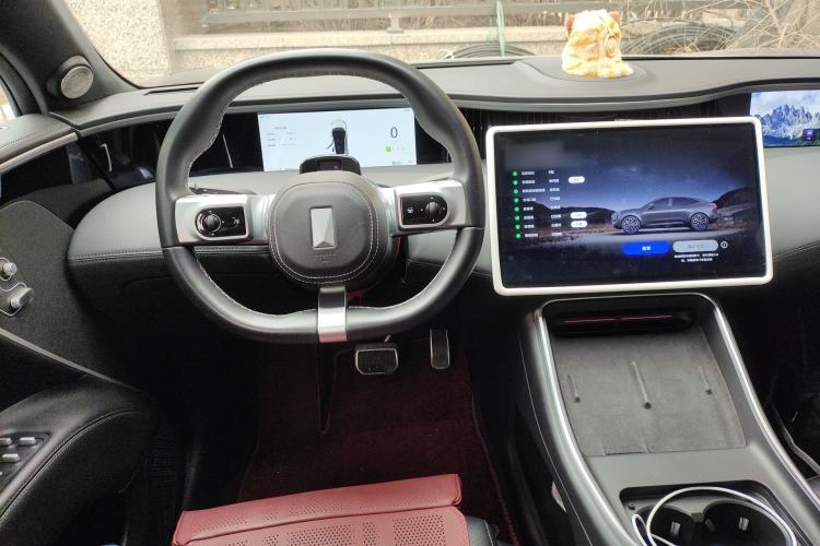 Used Avatr 11 2023 Harmony 90-degree Rear-wheel Drive Business Edition Steering Wheel