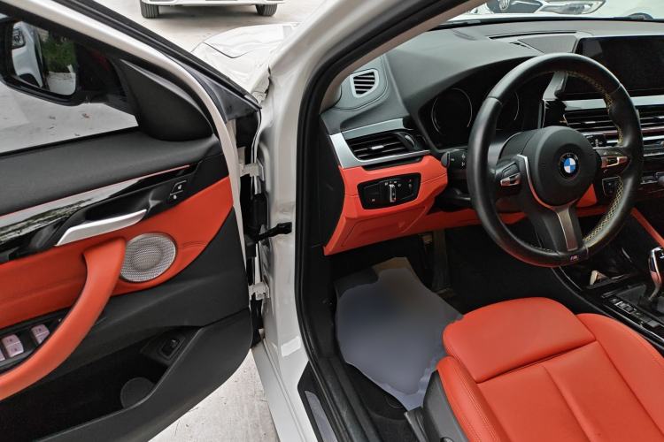 Used BMW X2 2023 sDrive25i M Sport Night Edition Driver Seat