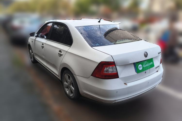 Used Skoda Rapid 2013 1.6L Manual Smart Selection Model
