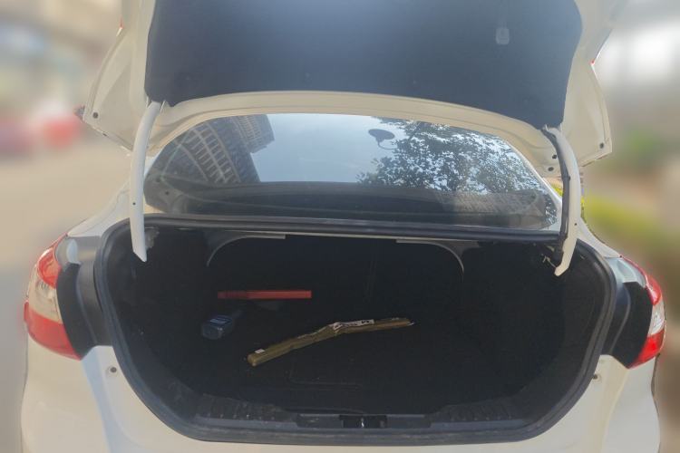 Used Ford Focus 2012 Sedan 1.6L Automatic Fashion Edition