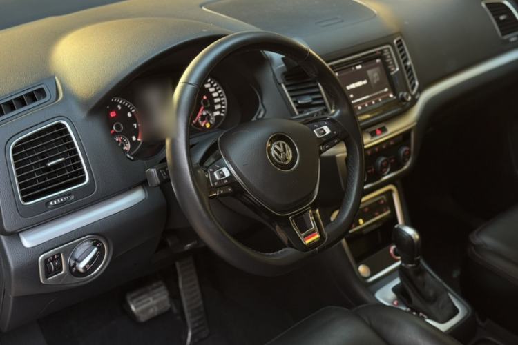 Used Volkswagen Sharan 2018 Revised Version 380TSI Comfort Edition 7-Seater
