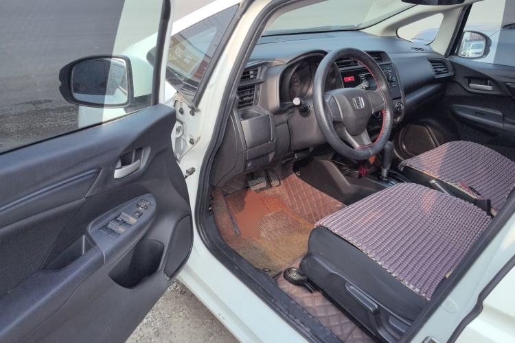 Used Honda Fit 2014 1.5L LX CVT Comfort Model
