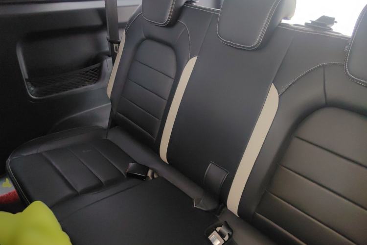 Used Wuling Zhengcheng 2021 1.5T Manual Luxury Commercial Vehicle Left Rear Seat