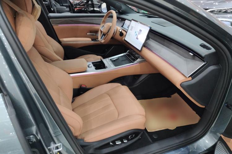 Used BYD Han L 2025 DM-p Four-Wheel-Drive LiDAR Flagship Model Right Front Seat