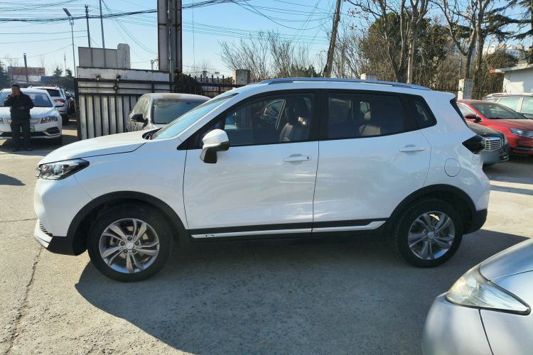 Used Changan CS15 2019 1.5L Manual Entry-Level Version China VI Standard