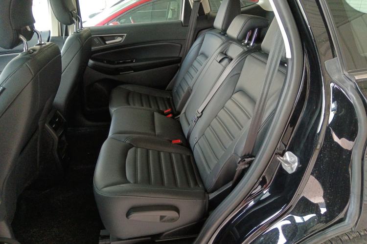 Used Ford Edge 2020 EcoBoost 245 Two-Wheel-Drive Platinum Edition 5 Seats