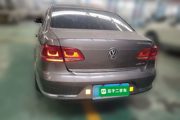 Used Volkswagen Magotan 2012 Revised Version 2.0 TSI Luxury Edition Rear