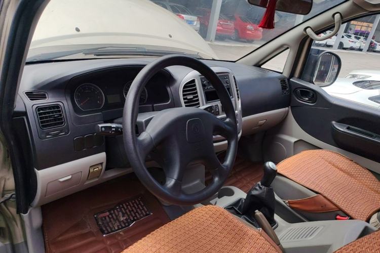 Used FORTHING Lingzhi 2015 M3 1.6L 7-Seater Comfort Model