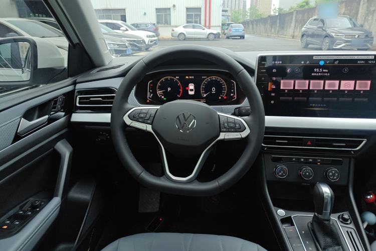 Used Volkswagen Lavida 2024 1.5L Automatic 5 Million Edition Steering Wheel