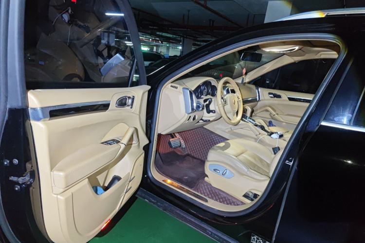 Used Porsche Cayenne 2014 Cayenne Platinum Edition 3.0T