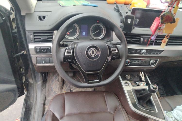 Used FORTHING Joyear X5 2017 Jingxiang Series 1.5T Manual Luxury Model
