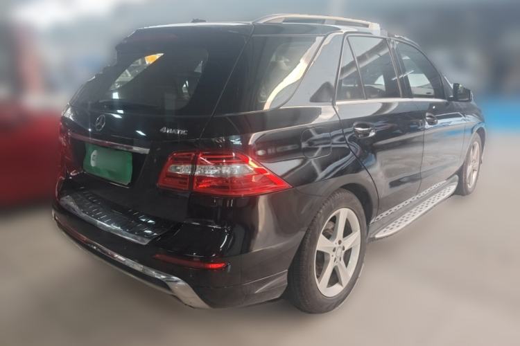 Used Mercedes-Benz M-Class 2015 ML 400 4MATIC Dynamic Model Rear Right 45 Deg