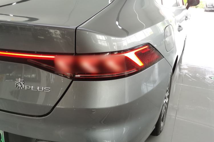 Used BYD Qin PLUS 2021 DM-i 120KM Flagship Model Exterior 3