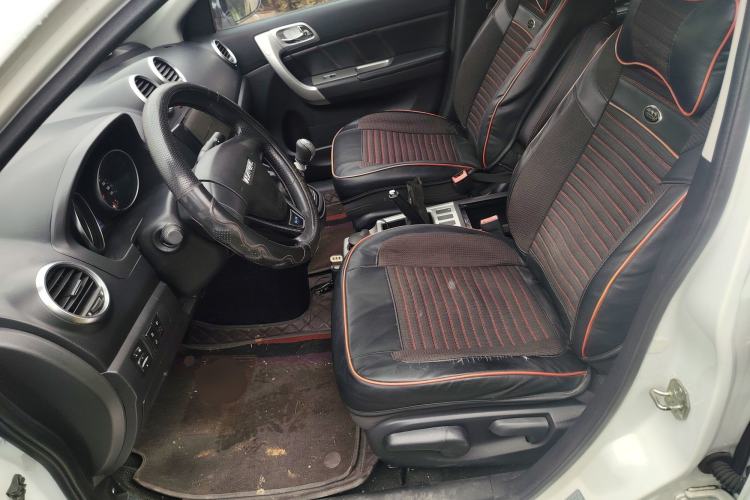 Used Haval H6 2016 Upgraded Model 1.5T Manual Two-Wheel Drive Value Edition