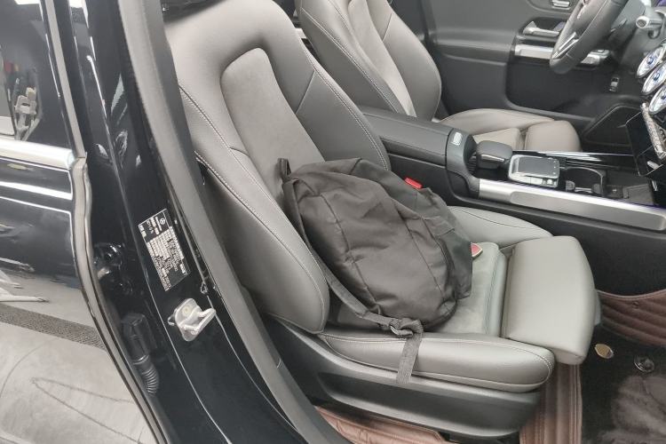 Used Mercedes-Benz EQB 2023-Year Restyled EQB 350 4MATIC
