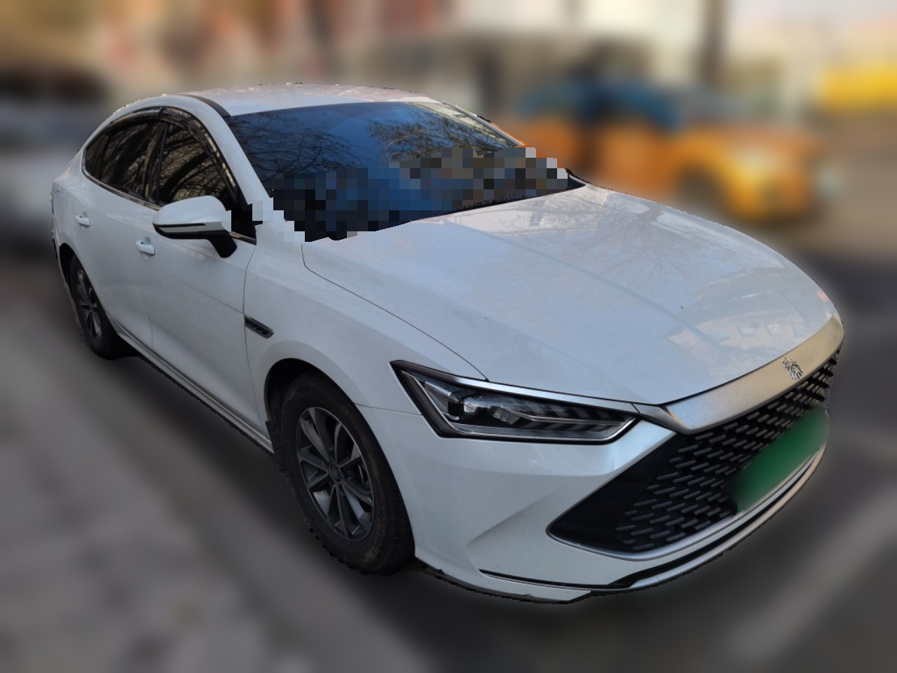 BYD Qin PLUS 2023 Champion Edition DM-i 55KM Leading Model — снимка 3
