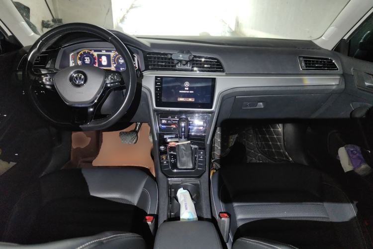 Used Volkswagen Lamando 2021 280TSI DSG Comfort Edition Center Console