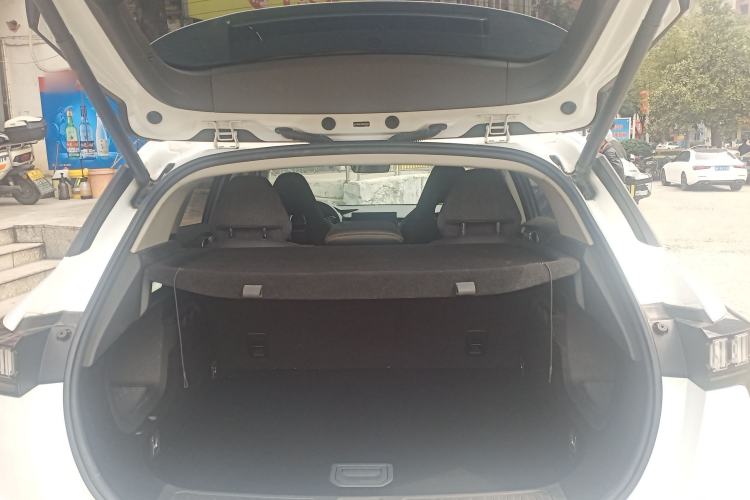 Used Lynk & Co 06 EM-P 2022 PHEV 84 km Range Pro Version Trunk