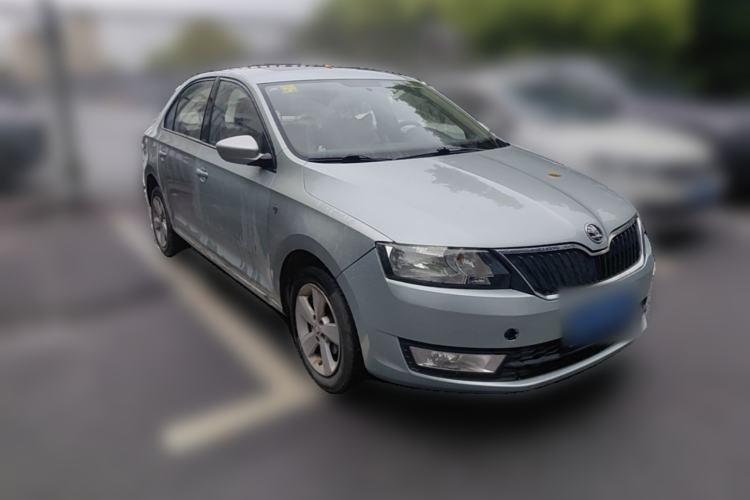 Used Skoda Rapid 2013 1.6L Manual Smart Selection Model

