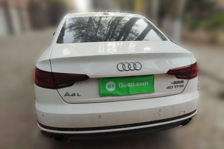 Used Audi A4L 2018 30th Anniversary Edition 40 TFSI Fashion Model
