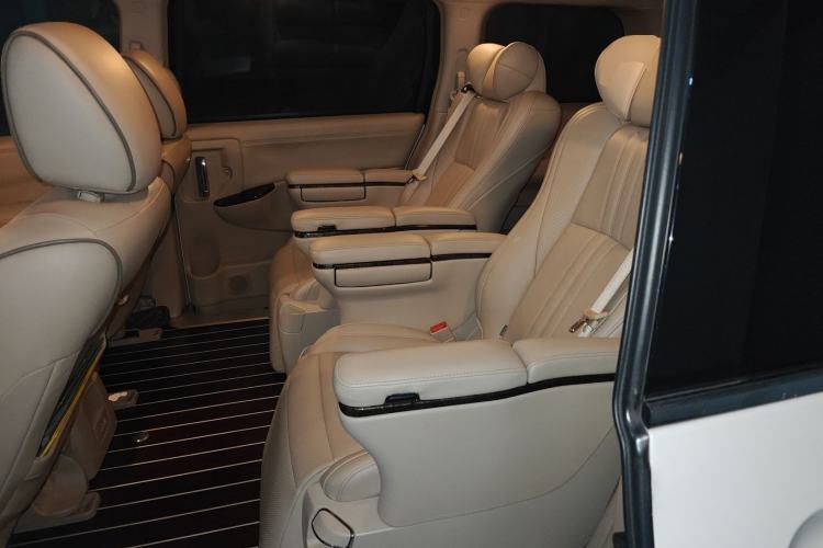 Used Nissan Quest 2015 3.5L SL
