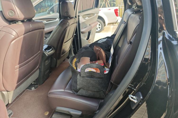 Used Cadillac XT6 2022 2.0T 7-Seater Four-Wheel Drive Luxury Version