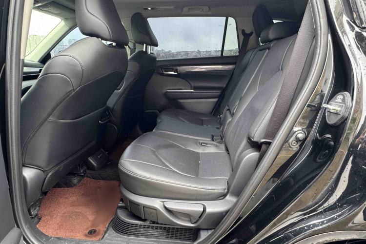 Used Toyota Highlander 2024 2.5L Smart Electric Hybrid Dual-Engine Four-Wheel Drive Prestige Version – 7 Seats