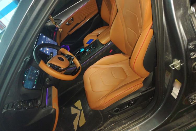 Used BYD Han 2022 DM-i 121KM Prestige Model