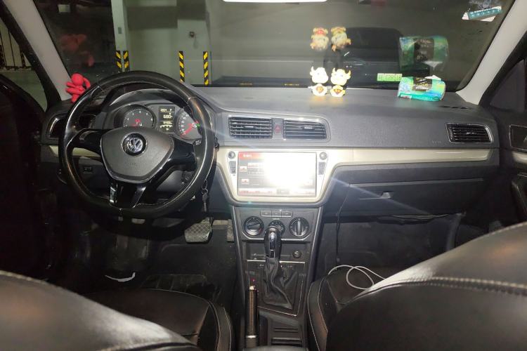 Used Volkswagen Lavida 2015 1.6L Automatic Comfort Edition