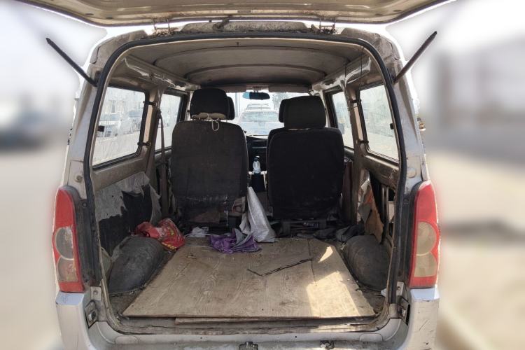 Used Wuling Rongguang 2011 1.2L Base Version
