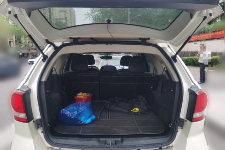 Used Dodge Journey 2013 2.4L Two-Wheel Drive Luxury Version
