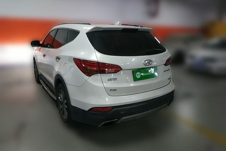 Used Hyundai Santa Fe 2013 2.0T Automatic All-Wheel Drive Top Trim