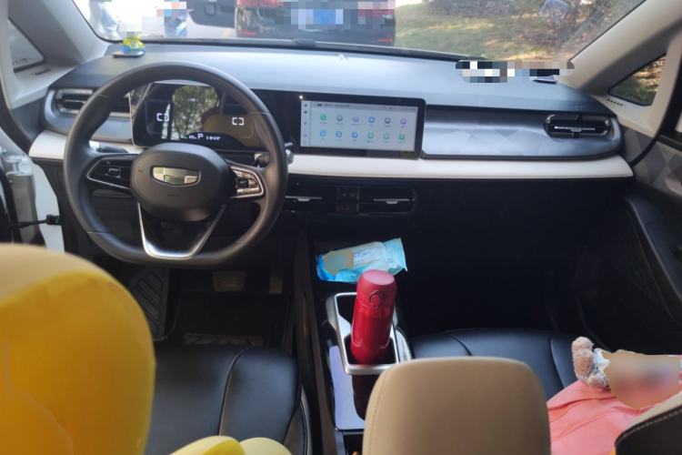 Used Geometry E Firefly 2024 301km Starlight
