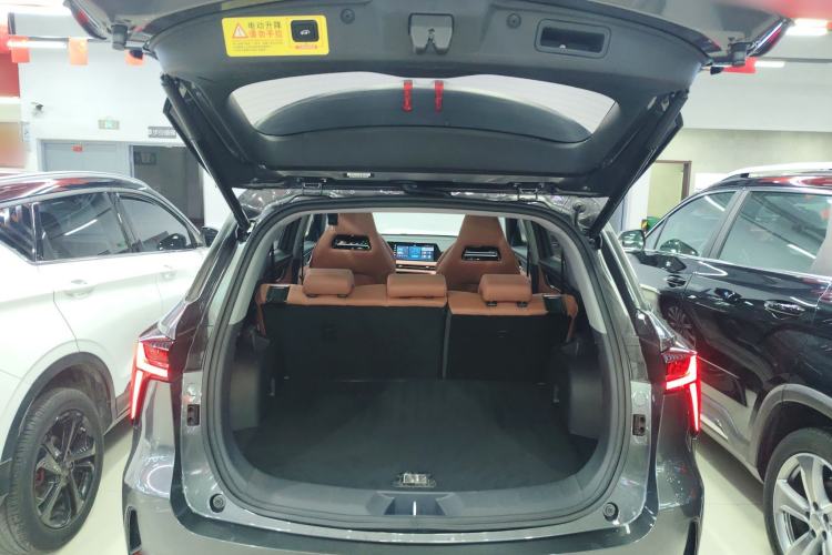 Used CHANGAN CS75 PLUS 2023 3rd Generation 1.5T Automatic Prestige Model
