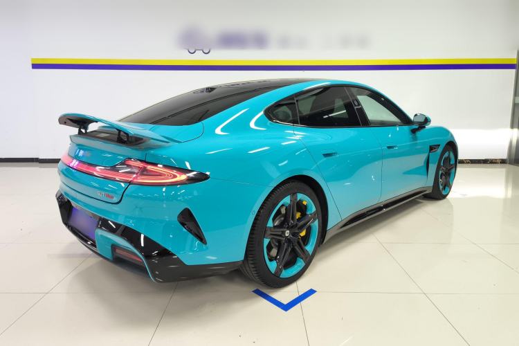 Used Xiaomi Auto SU7 2024 Four-Wheel Drive Ultra-Long Range Advanced Intelligent Driving Max Edition