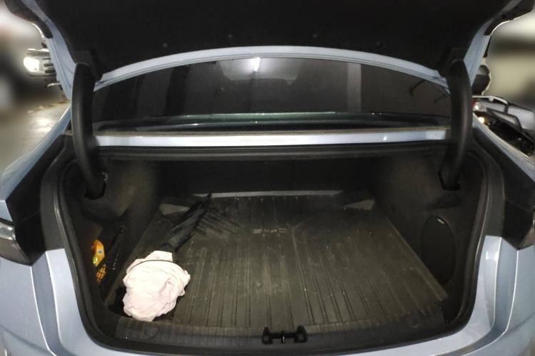 Used BYD Seal 2022 550 km Standard Range Rear-Wheel Drive Prestige Version
