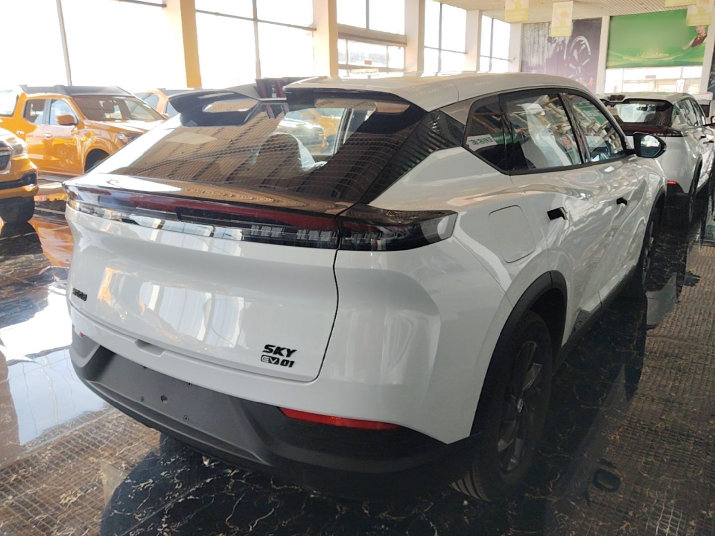 Dongfeng Aeolus SKY EV01 2025 530 km AIR Elite Edition — снимка 6
