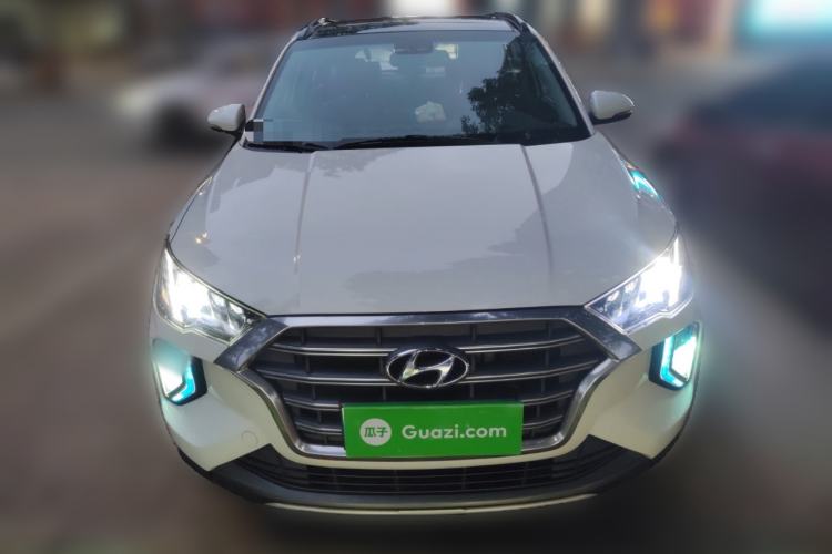 Used Hyundai Tucson 2019 280TGDi Dual-Clutch Two-Wheel Drive Fashion Edition China VI Standard