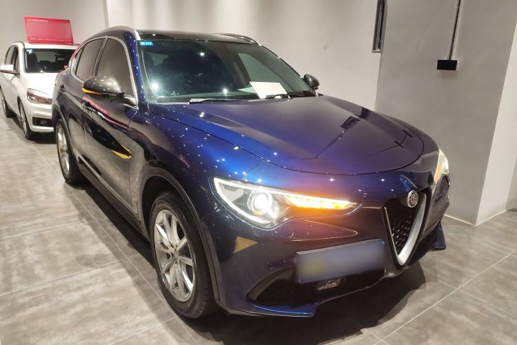 Used Alfa Romeo Stelvio 2017 2.0T 200HP Luxury Edition
